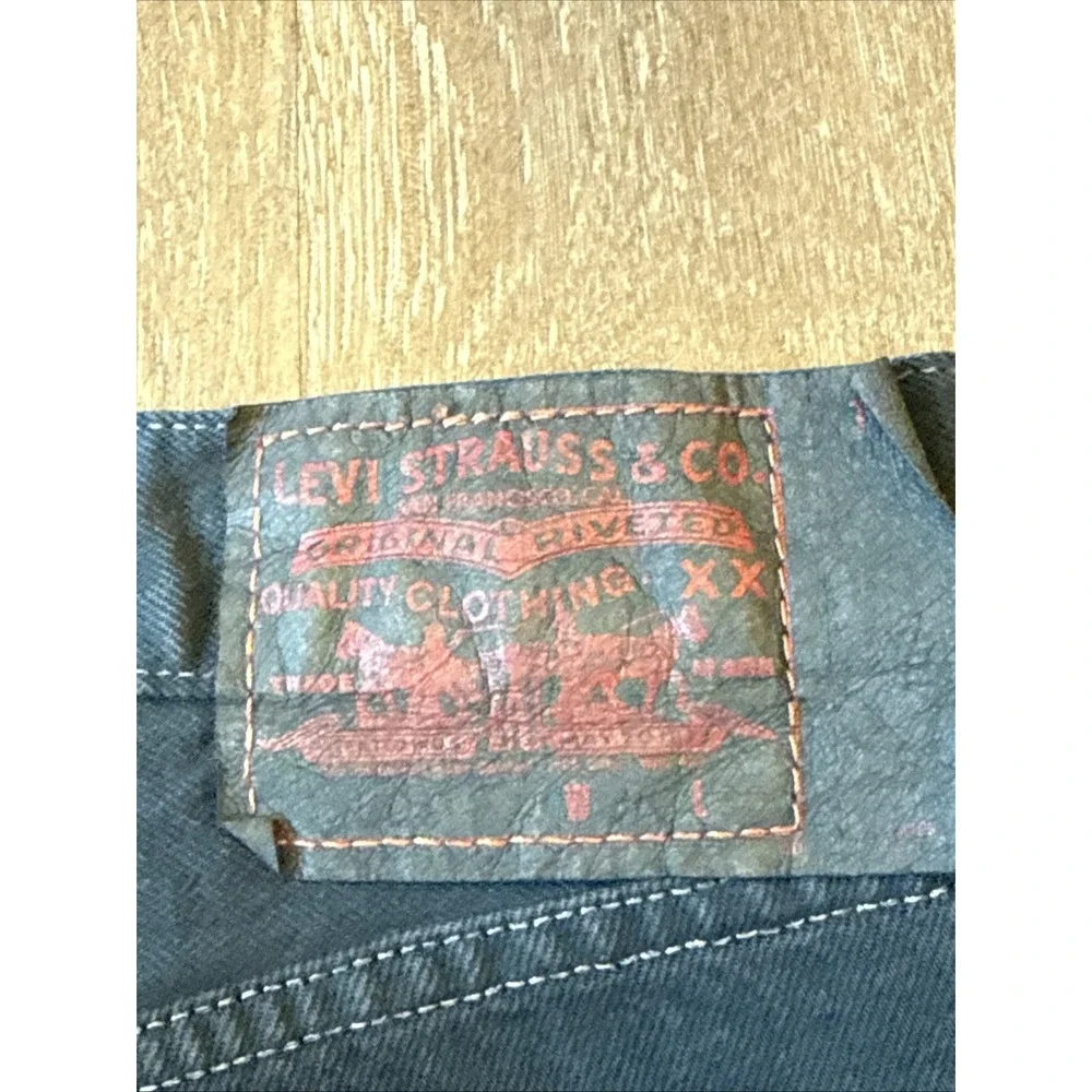 Levis Original 501 Straight Leg Button Fly Men's 38x30 Charcoal